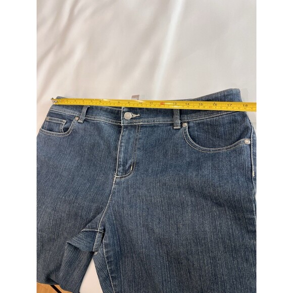 Chicos Womens sz 2 US 12 Short Blue Jeans Denim Bootcut Zip Closure *a - Picture 5 of 7